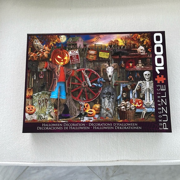 Eurographics 1,000 piece Halloween puzzle - Picture 1 of 7